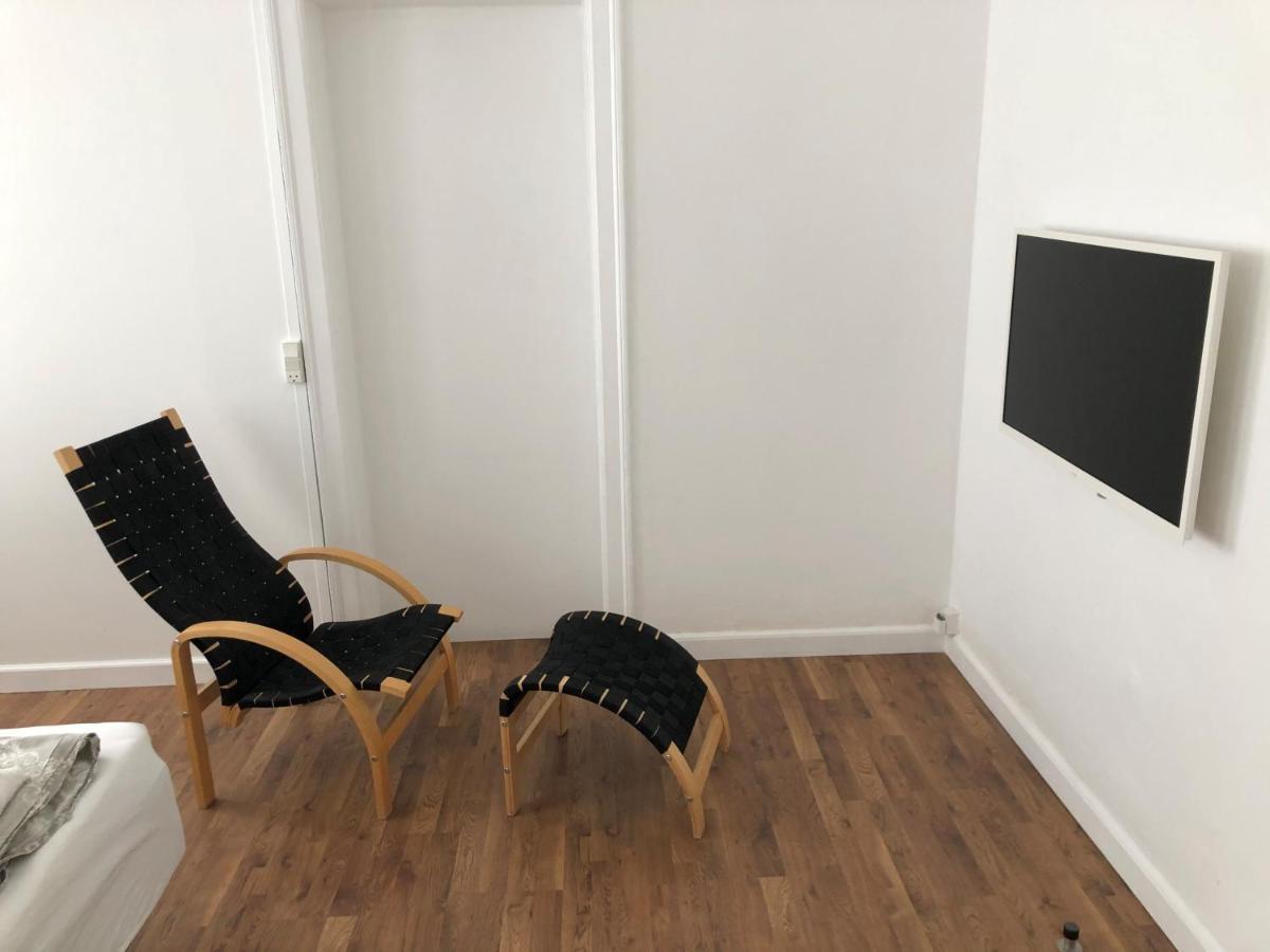 Rooms In Quiet White Villa Apartment Hortensiavej 8 On Frederiksberg C København Eksteriør billede