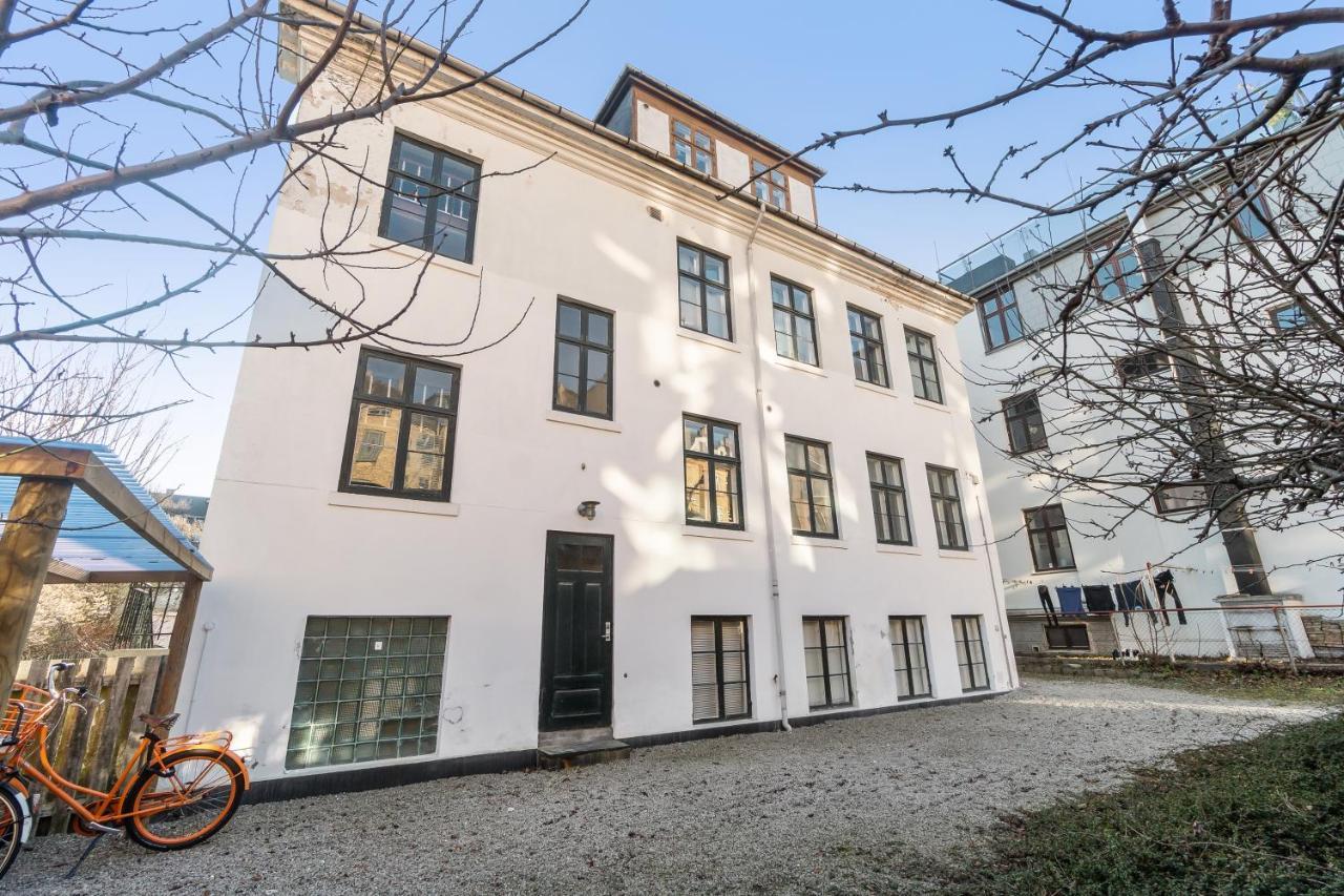 Rooms In Quiet White Villa Apartment Hortensiavej 8 On Frederiksberg C København Eksteriør billede
