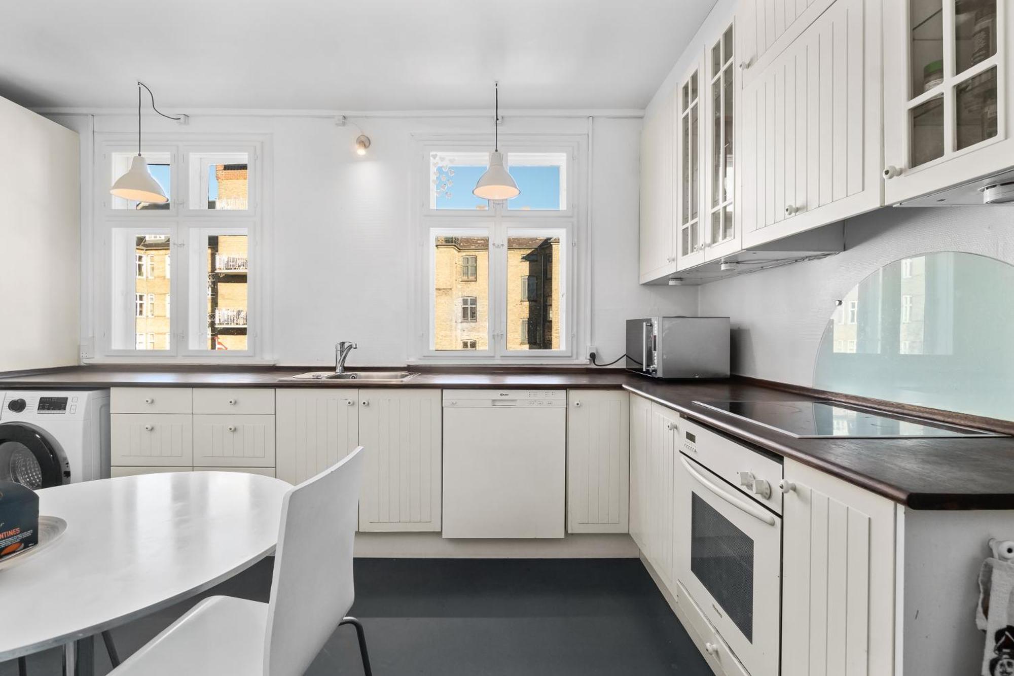 Rooms In Quiet White Villa Apartment Hortensiavej 8 On Frederiksberg C København Eksteriør billede